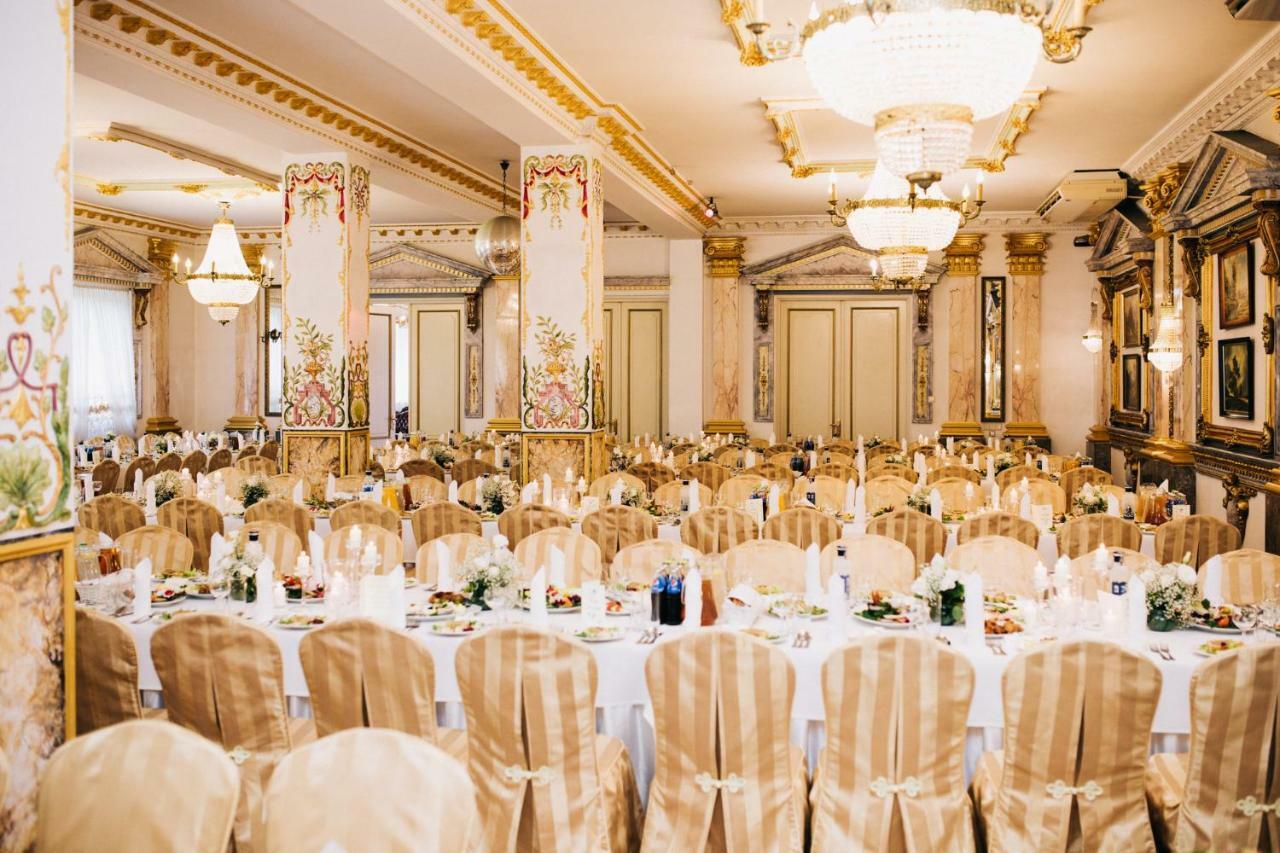 Hotel Ksiaze Poniatowski Lesznowola  Экстерьер фото